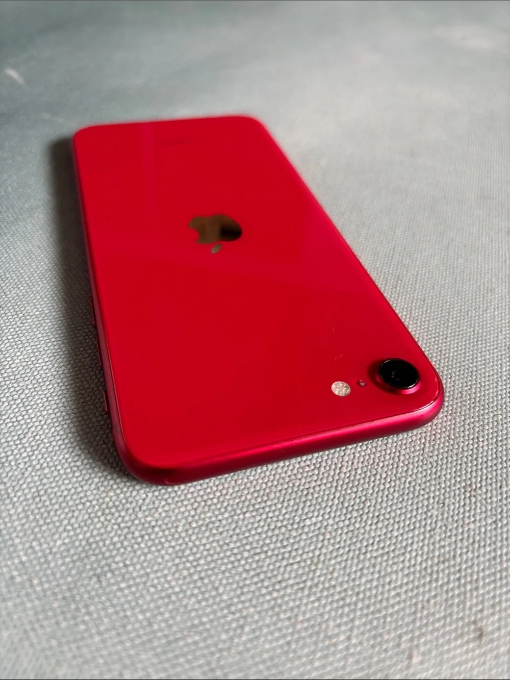 Apple iPhone SE 2nd Generation (PRODUCT)RED ***FOR PARTS ONLY***